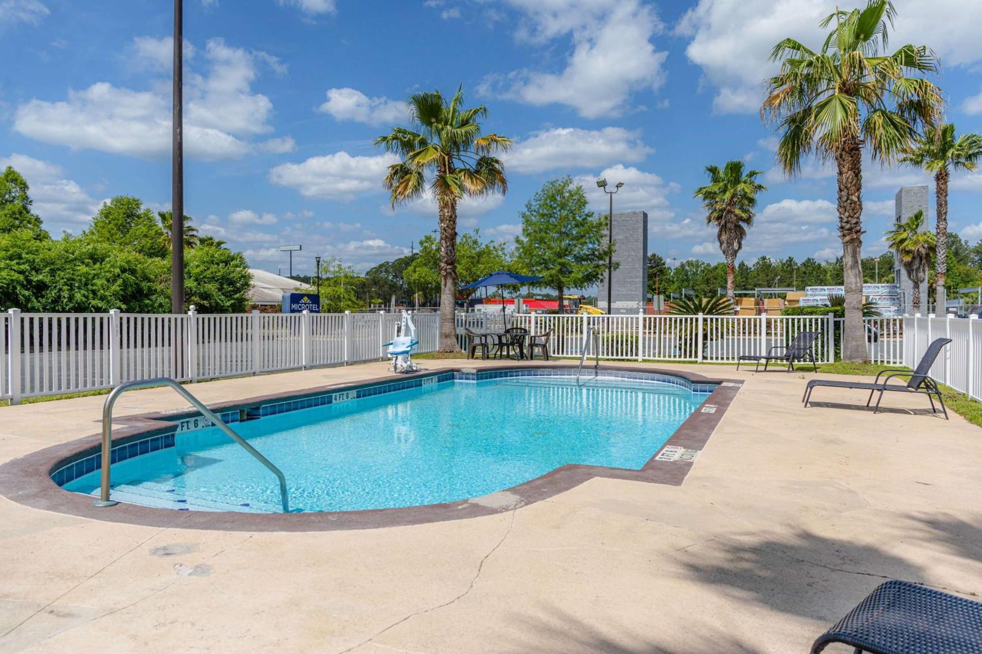 Microtel Inn & Suites By Wyndham Kingsland Naval Base I-95 Εξωτερικό φωτογραφία